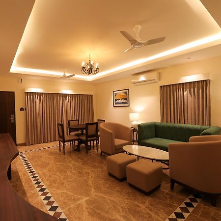 Poppys Vista Hotel Thirumurugan Poondi Exterior foto