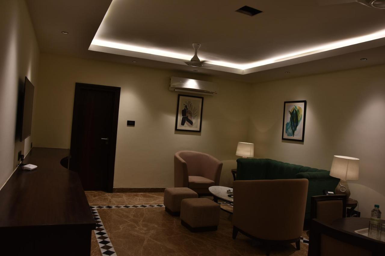 Poppys Vista Hotel Thirumurugan Poondi Exterior foto