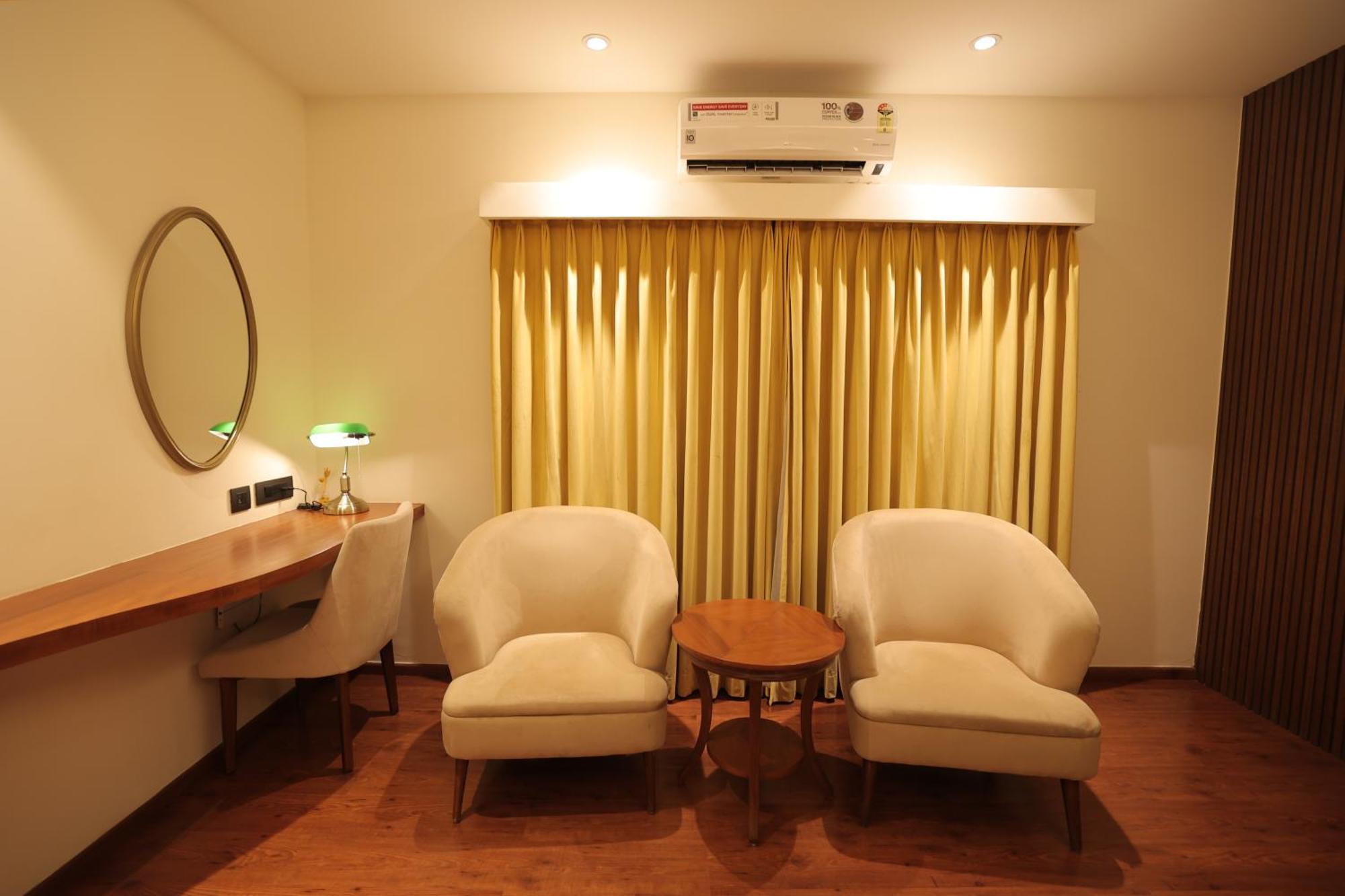 Poppys Vista Hotel Thirumurugan Poondi Exterior foto
